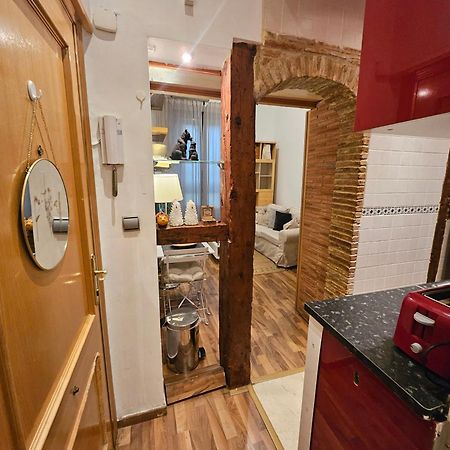 Pequeno Apartamento En El Centro De Madryt Zewnętrze zdjęcie